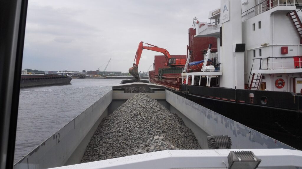 Transshipment into sea vessel